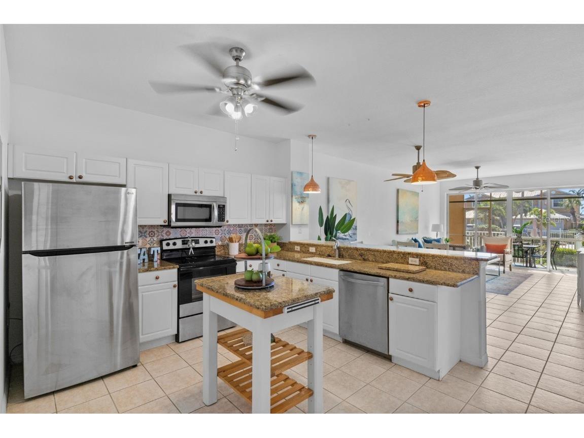 2002 Bal Harbor Boulevard #312 Punta Gorda FL 33950 C7516567 image6