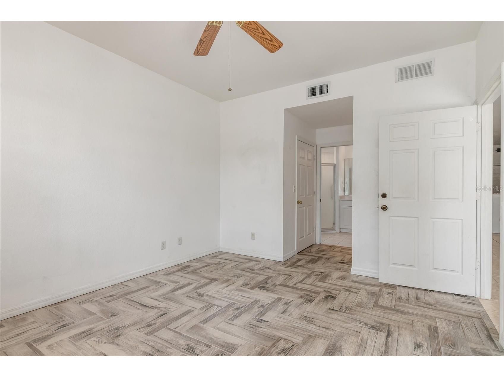 2002 Bal Harbor Boulevard #312 Punta Gorda FL 33950 C7523259 image16