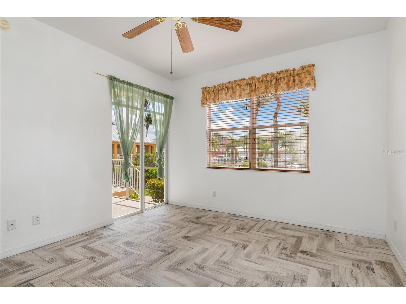 2002 Bal Harbor Boulevard #312 Punta Gorda FL 33950 C7523259 image17