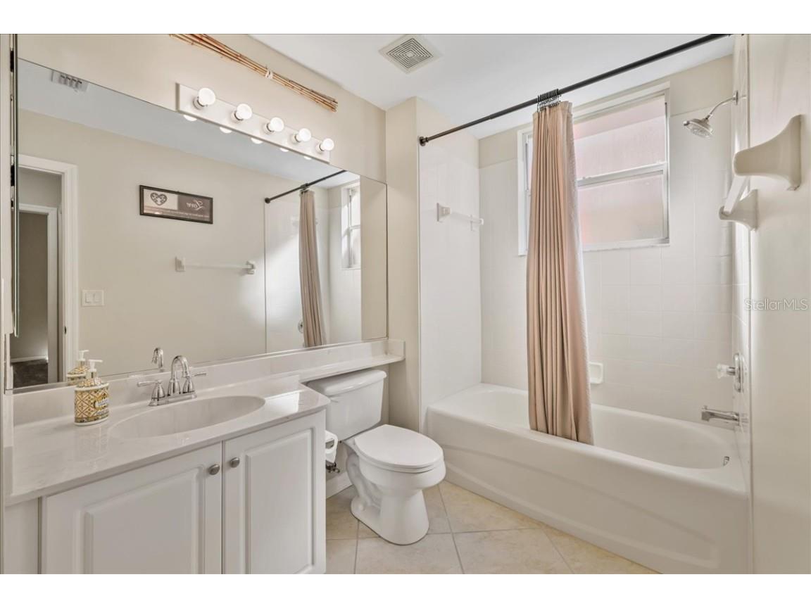 2002 Bal Harbor Boulevard #912 Punta Gorda FL 33950 A4672632 image25