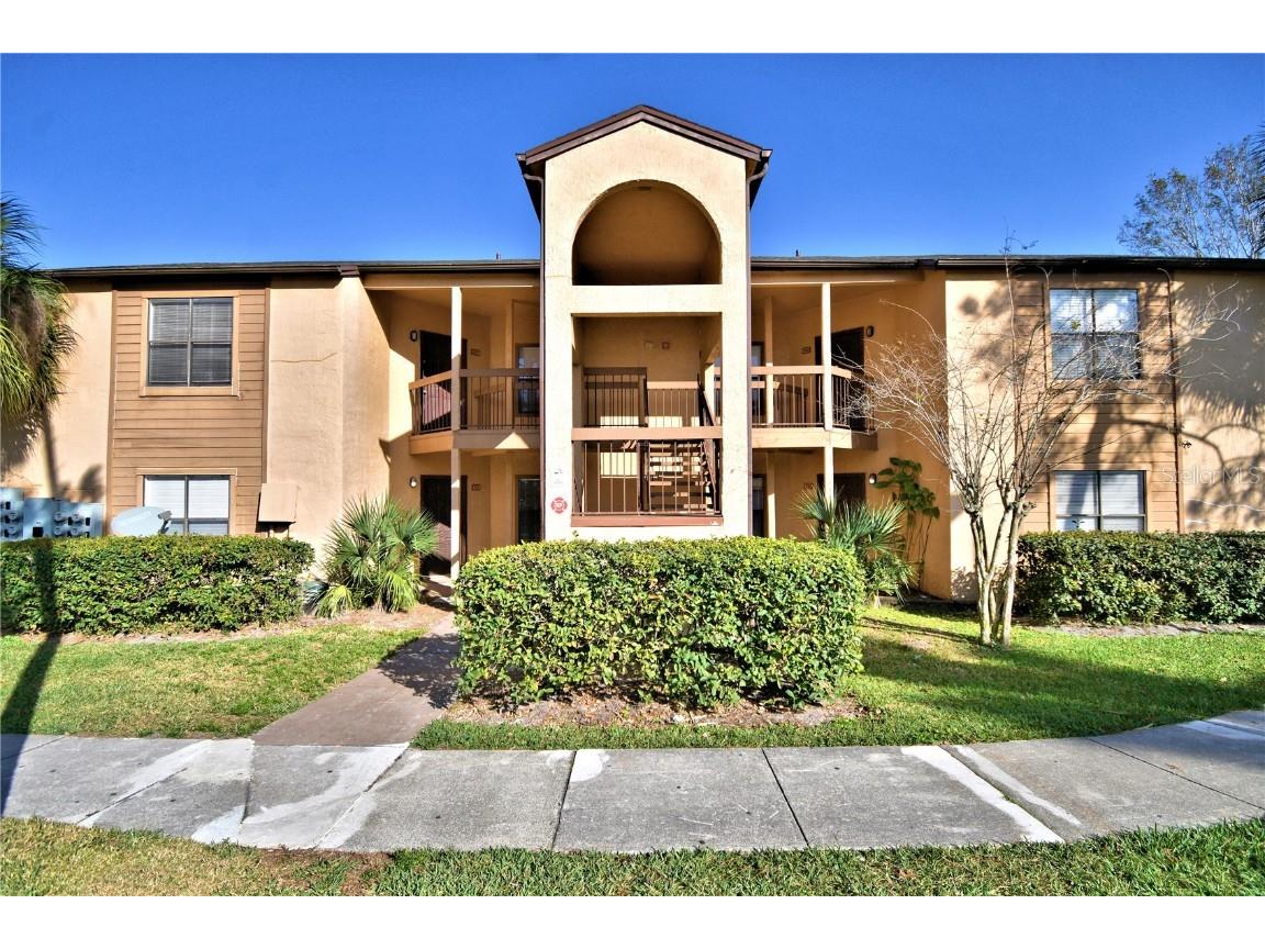 2002 Cascades Boulevard #107 Kissimmee FL 34741 P4925244 image1