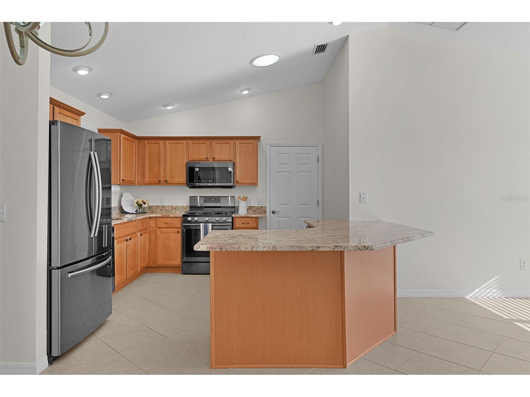 2002 Cedar Ridge Place The Villages FL 32162 G5106450 image11