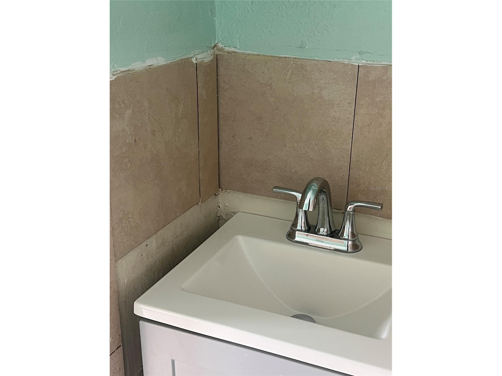 2002 E 33rd Avenue Tampa FL 33610 TB8492762 image11