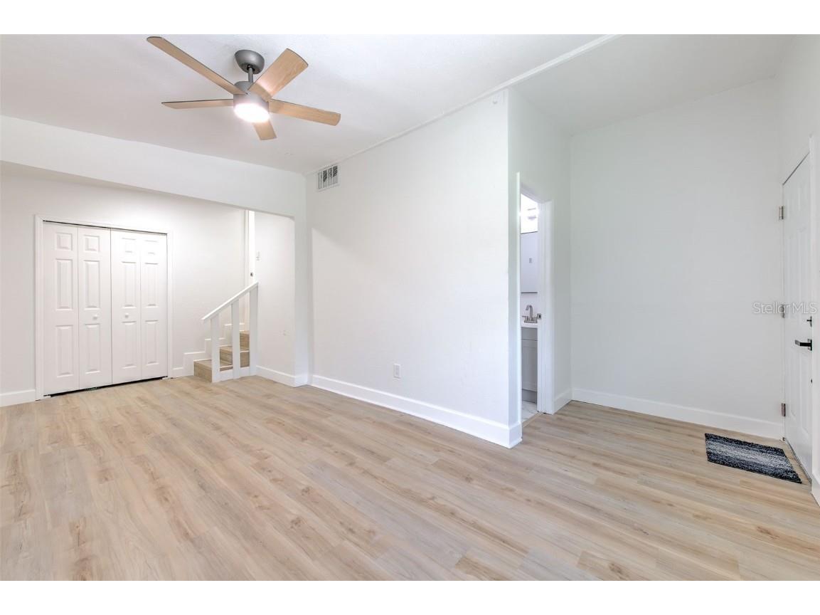 2002 E Hanna Avenue Tampa FL 33610 TB8447429 image11