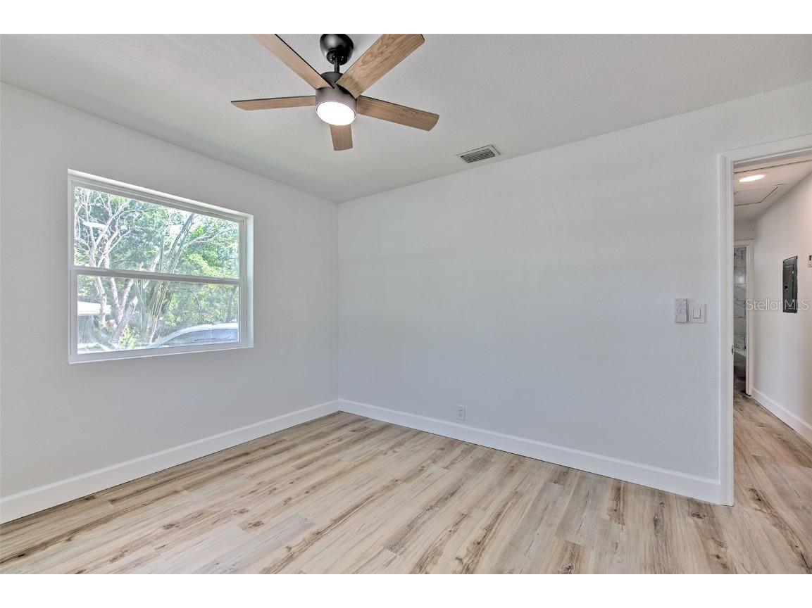 2002 E Hanna Avenue Tampa FL 33610 TB8447429 image22