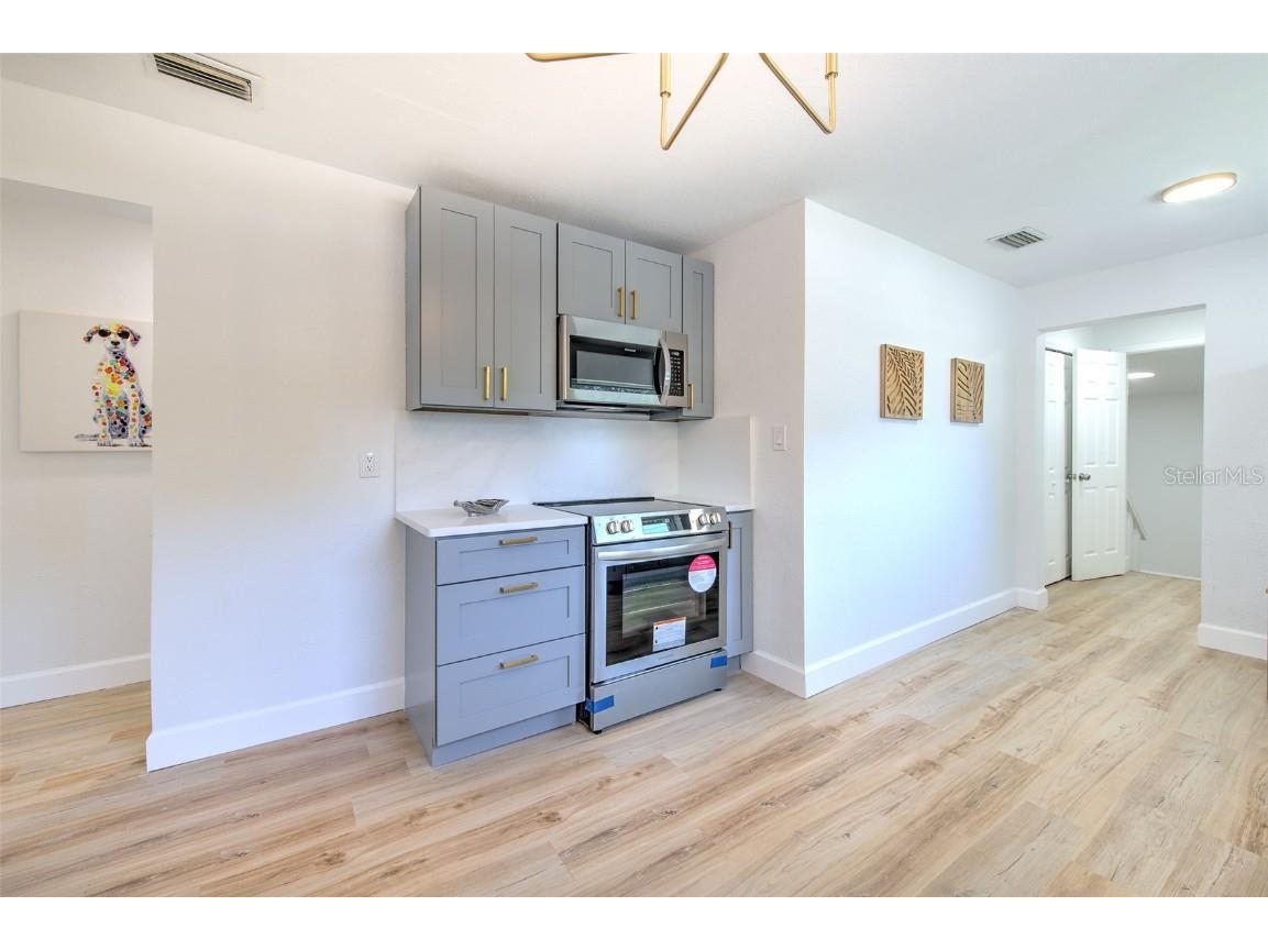 2002 E Hanna Avenue Tampa FL 33610 TB8447429 image29