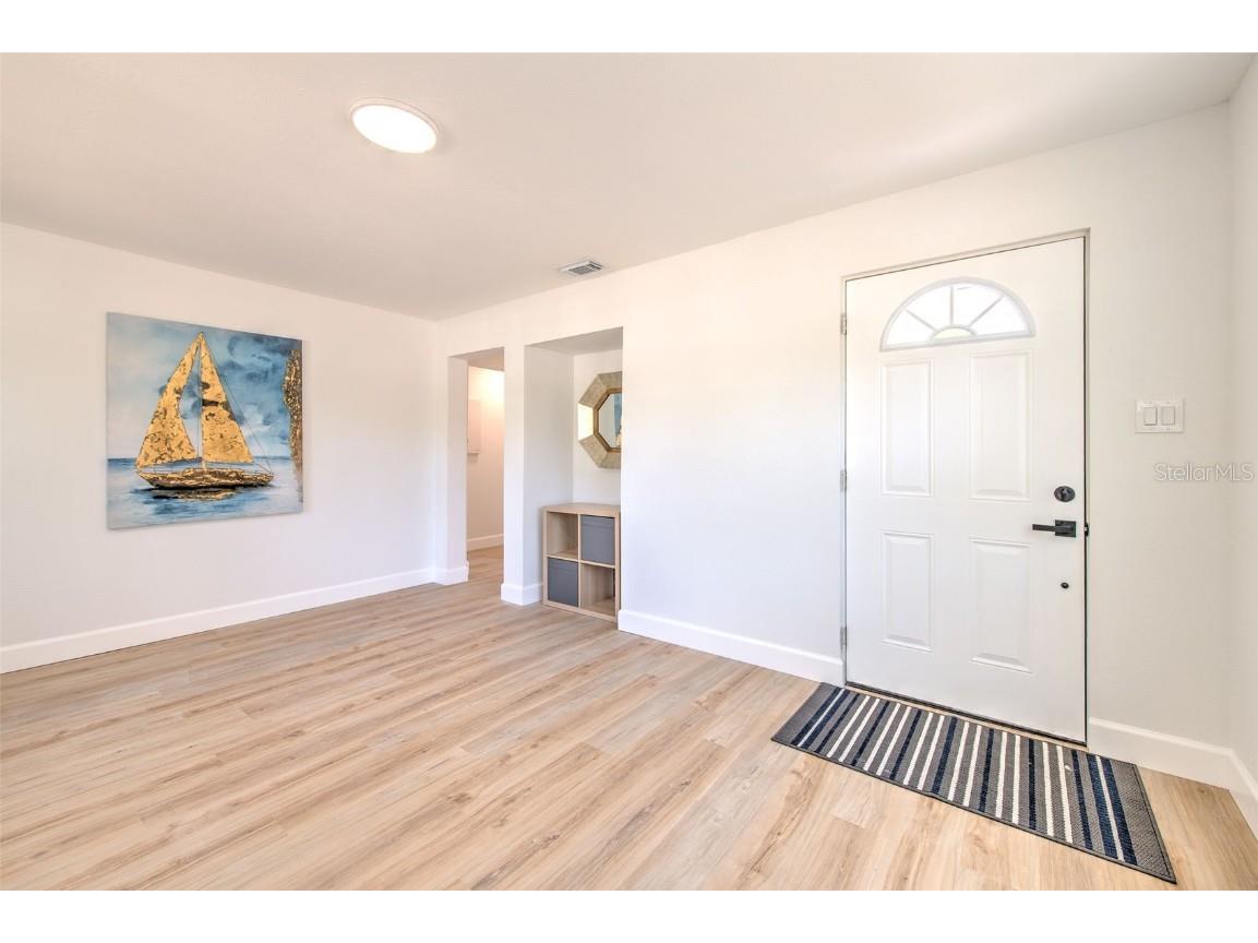 2002 E Hanna Avenue Tampa FL 33610 TB8447429 image37