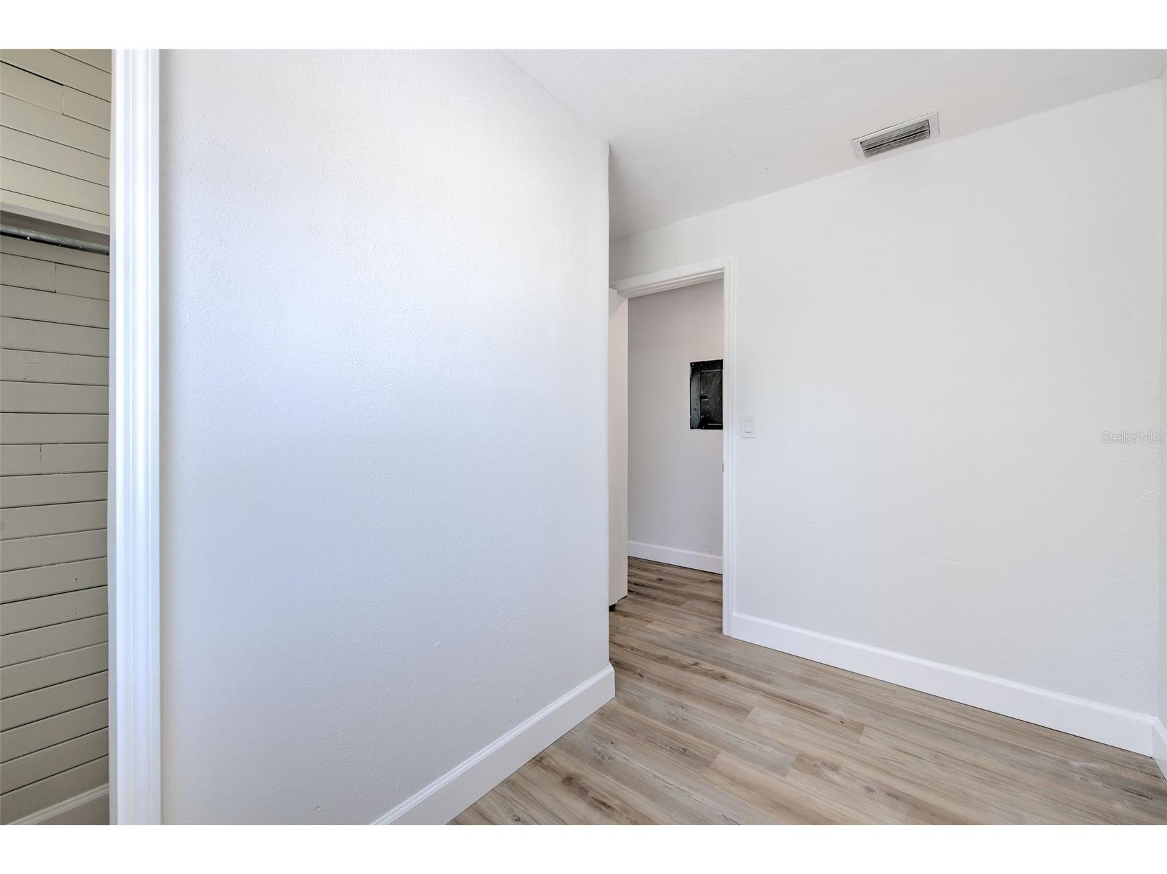 2002 E Hanna Avenue Tampa FL 33610 TB8494189 image10