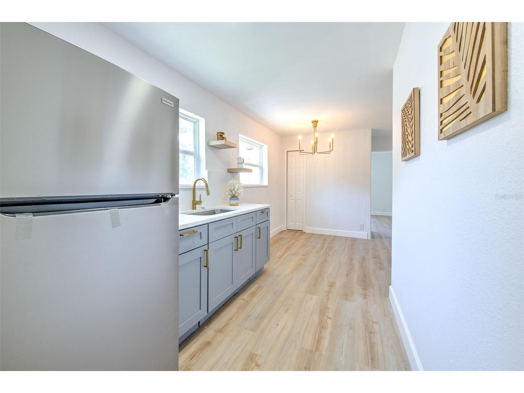 2002 E Hanna Avenue Tampa FL 33610 TB8494189 image17