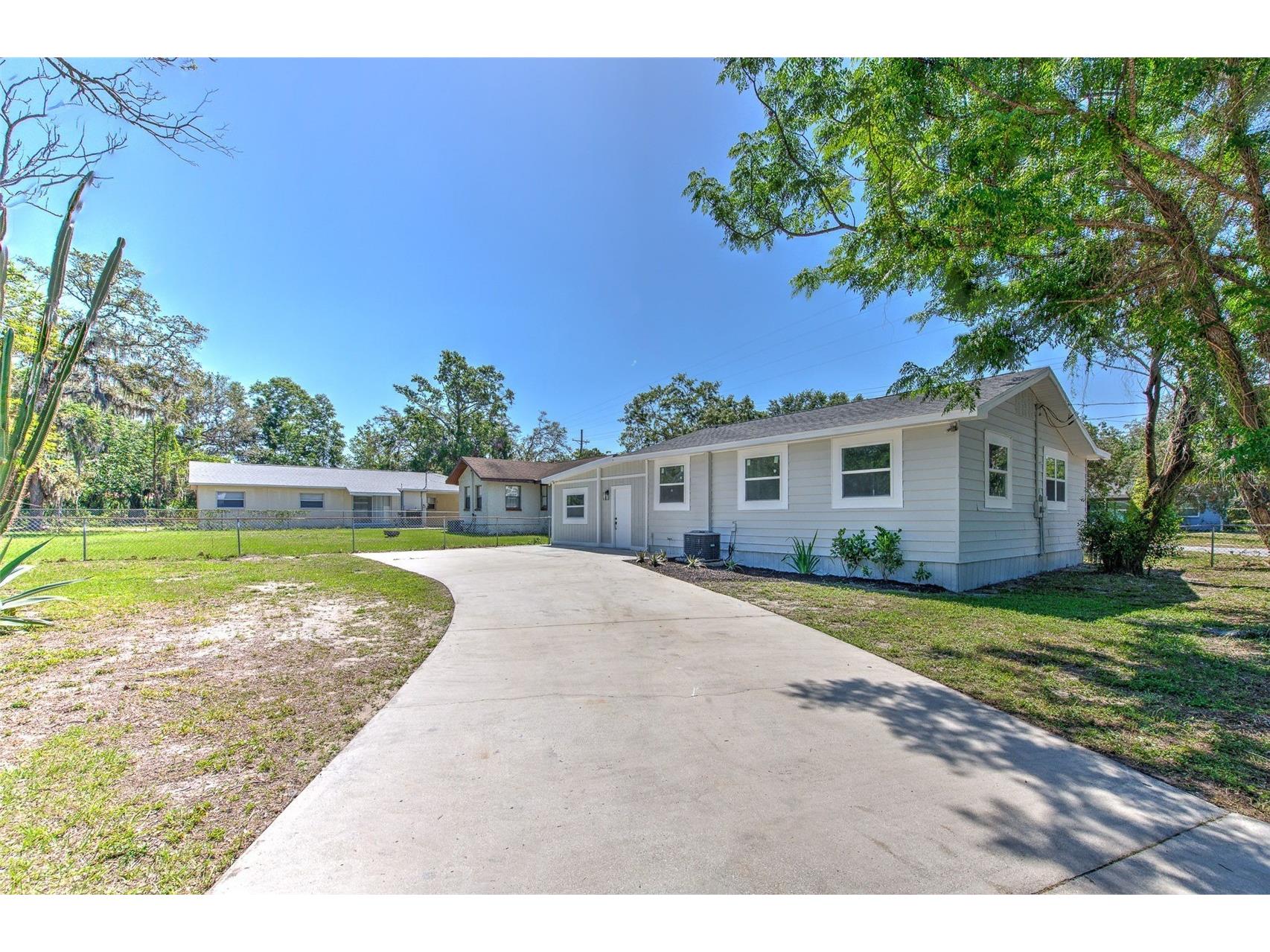 2002 E Hanna Avenue Tampa FL 33610 TB8494189 image23