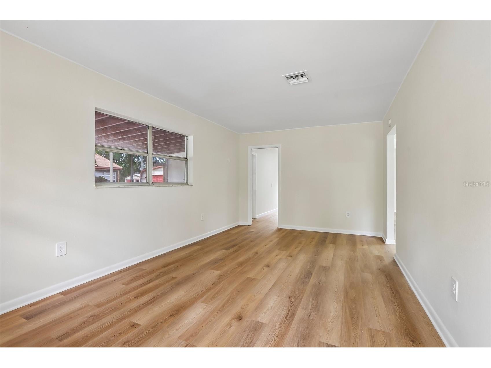 2002 E Idlewild Avenue Tampa FL 33610 TB8515814 image5