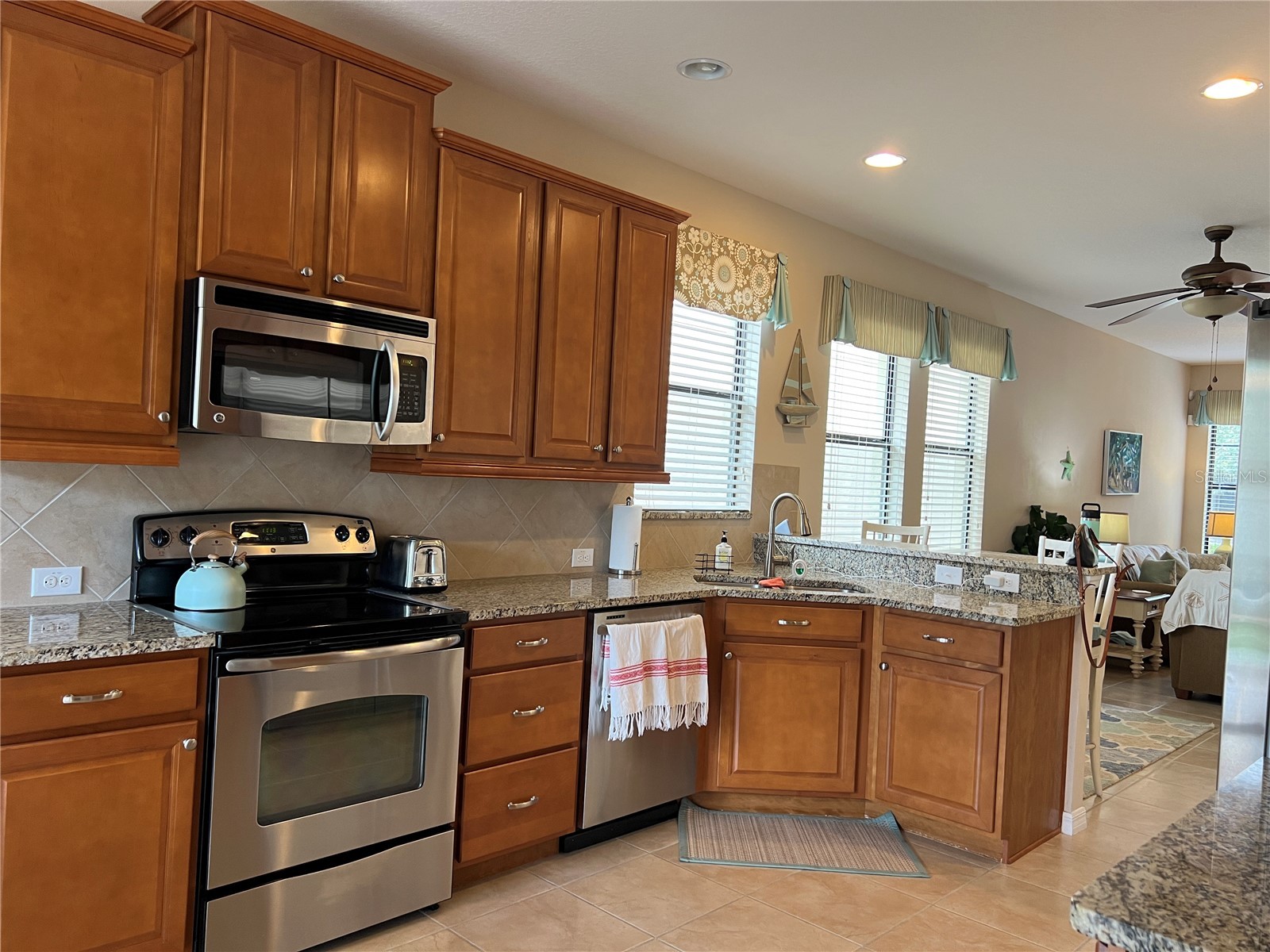 2002 Fishtail Fern Way Ocoee FL 34761 R4911263 image14