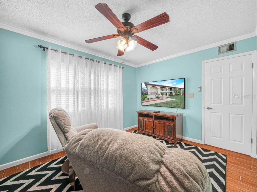 2002 Granada Court #1 Lake Wales FL 33898 P4933588 image26