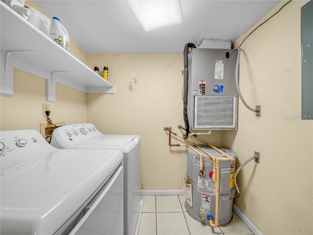 2002 Granada Court #1 Lake Wales FL 33898 P4933588 image30