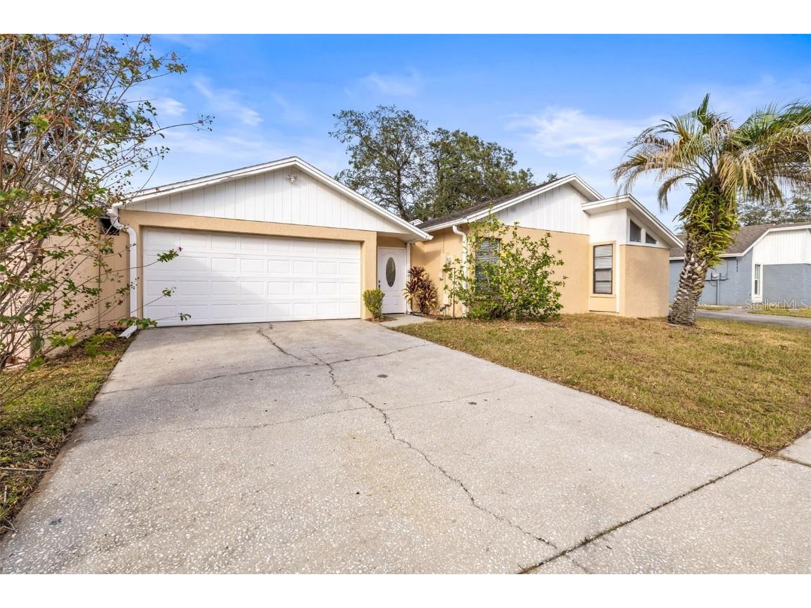 2002 Gregory Drive Tampa FL 33613 TB8316682 image1