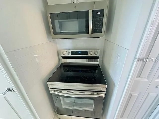 2002 Myrtle Pine Street Kissimmee FL 34746 S5139494 image80