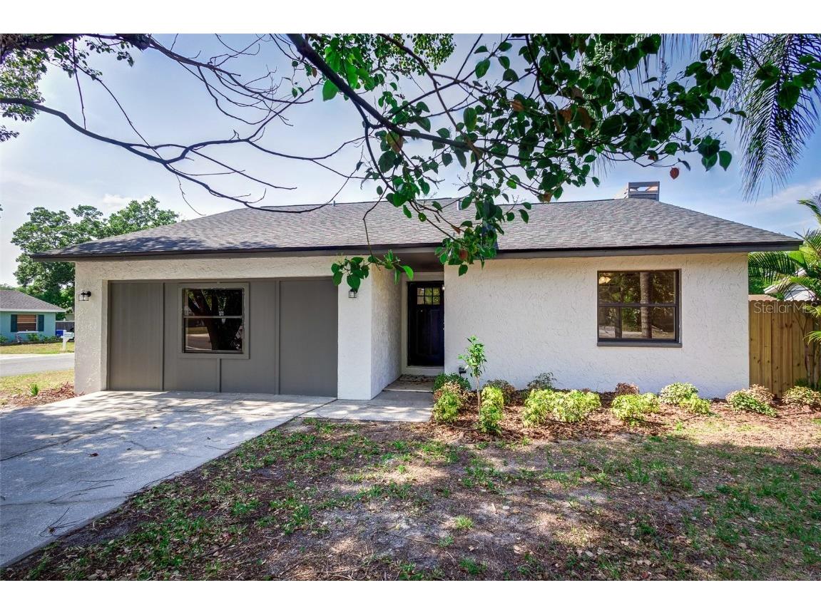 2002 N Crystal Lake Drive Lakeland FL 33801 L4944793 image1