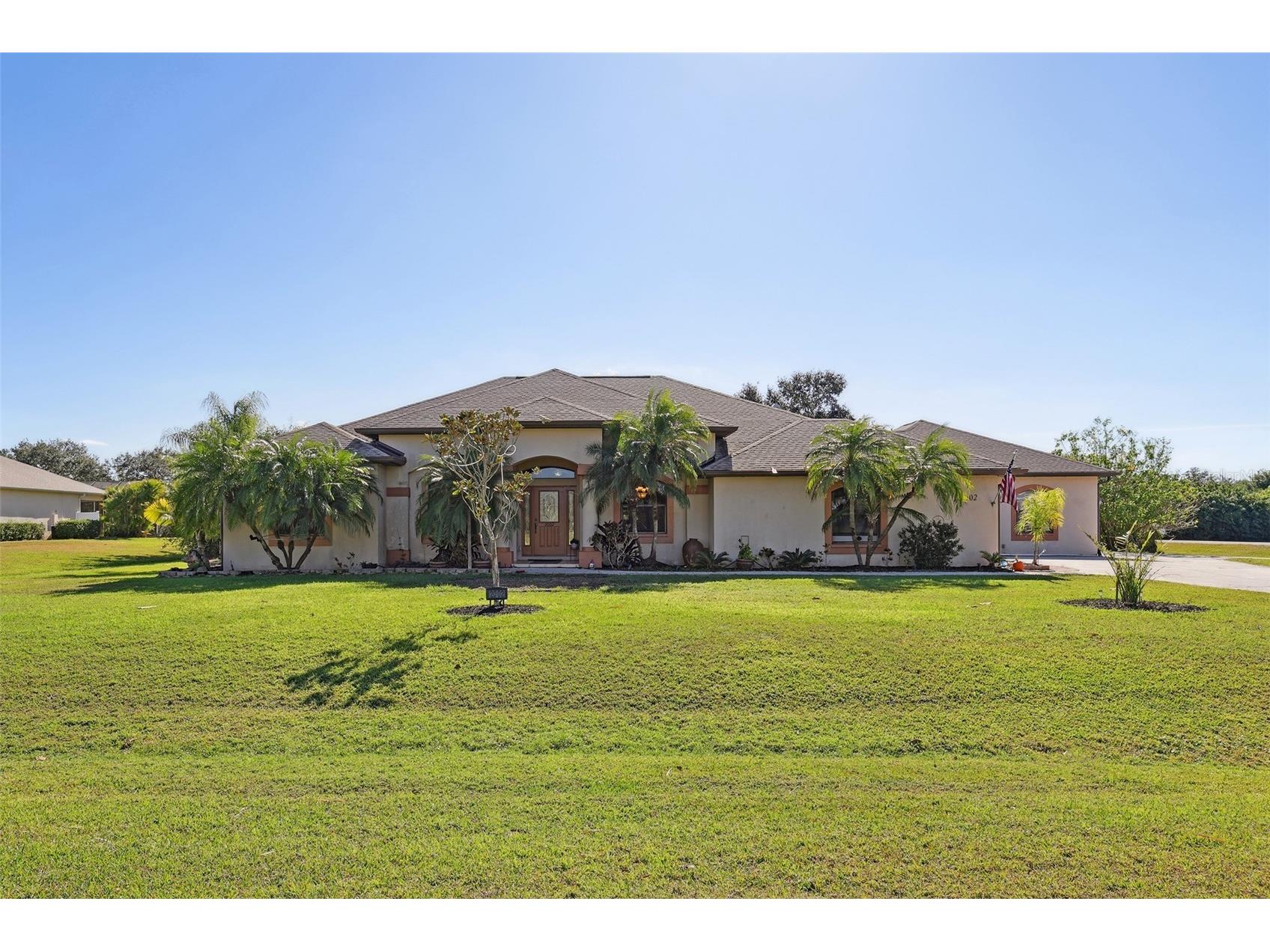 2002 Palm View Road Sarasota FL 34240 A4675718 image1