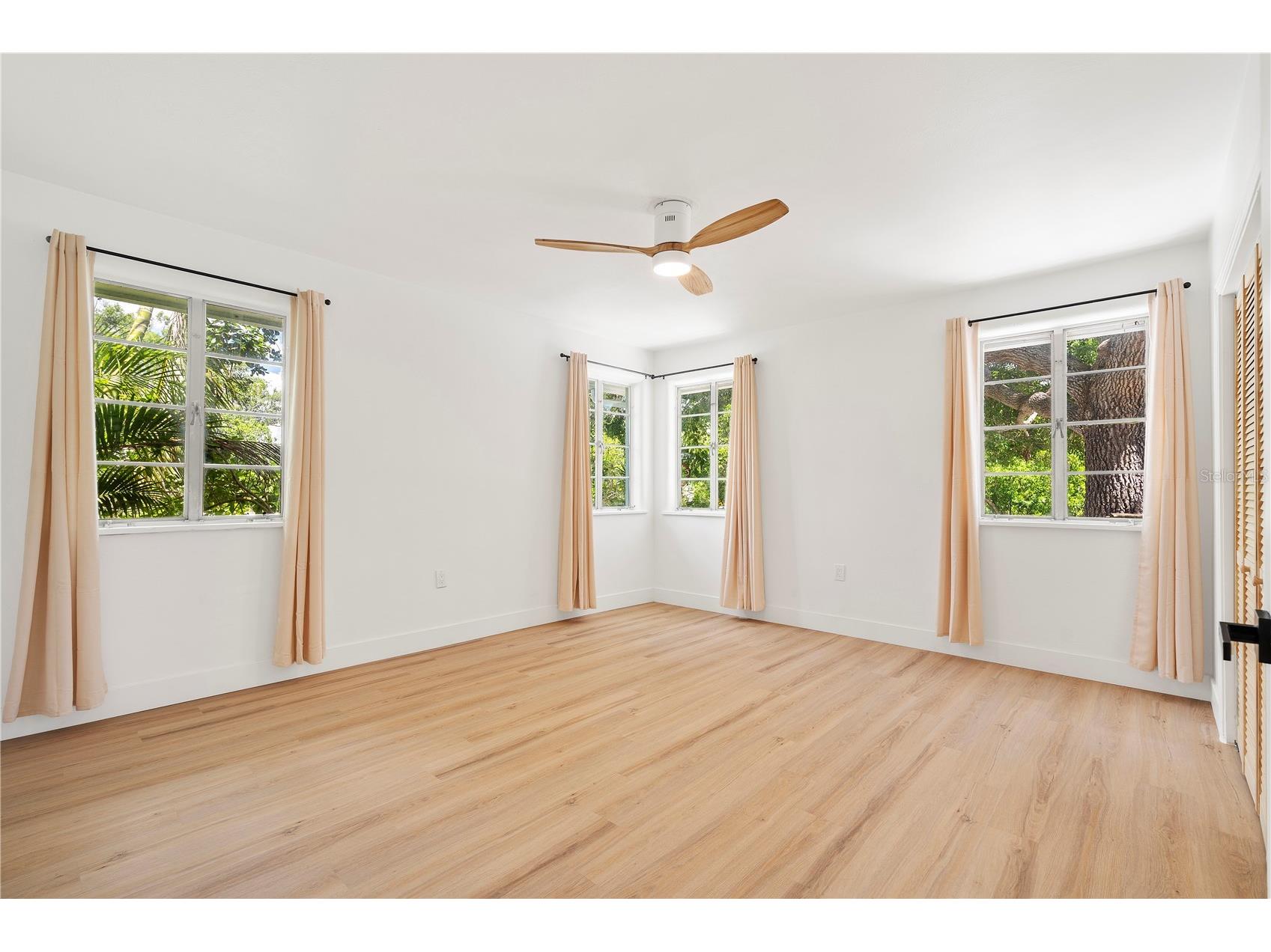 2002 Virginia Drive Bradenton FL 34205 A4691391 image3