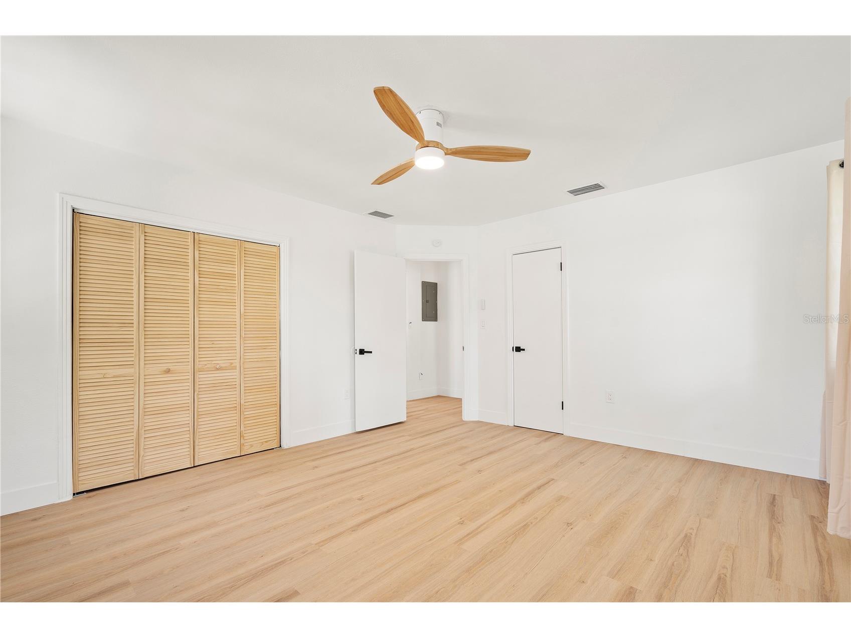 2002 Virginia Drive Bradenton FL 34205 A4691391 image4