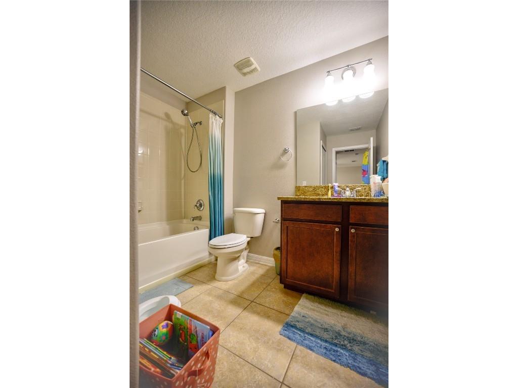 20028 Satin Leaf Avenue Tampa FL 33647 TB8318573 image35