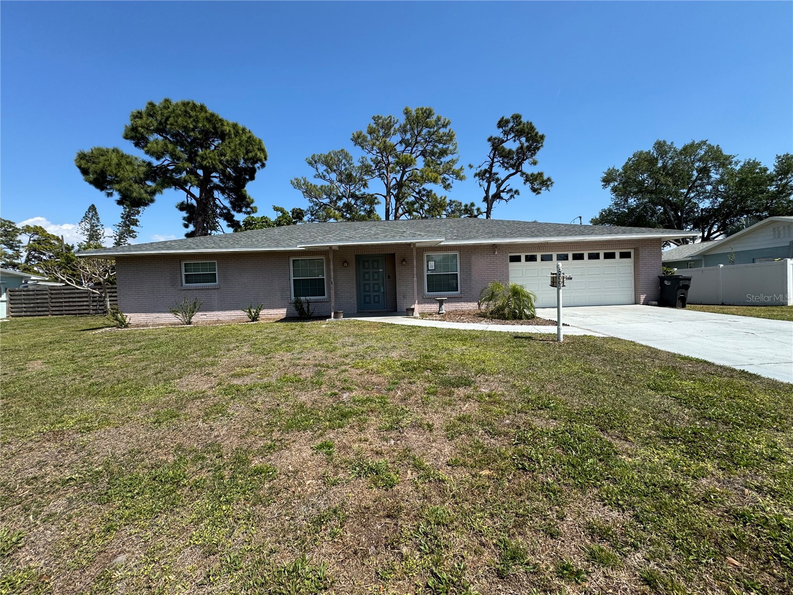 2003 48th Street W Bradenton FL 34209 A4695292 image1