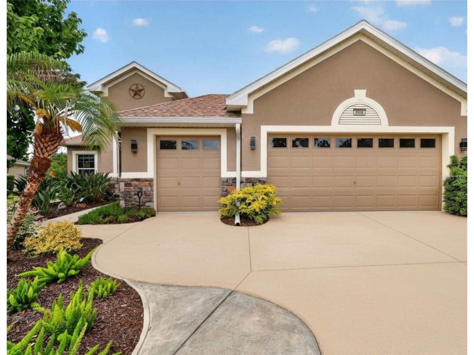 2003 Bayside Avenue Mount Dora FL 32757 - LAKES OF MOUNT DORA G5112926 image1