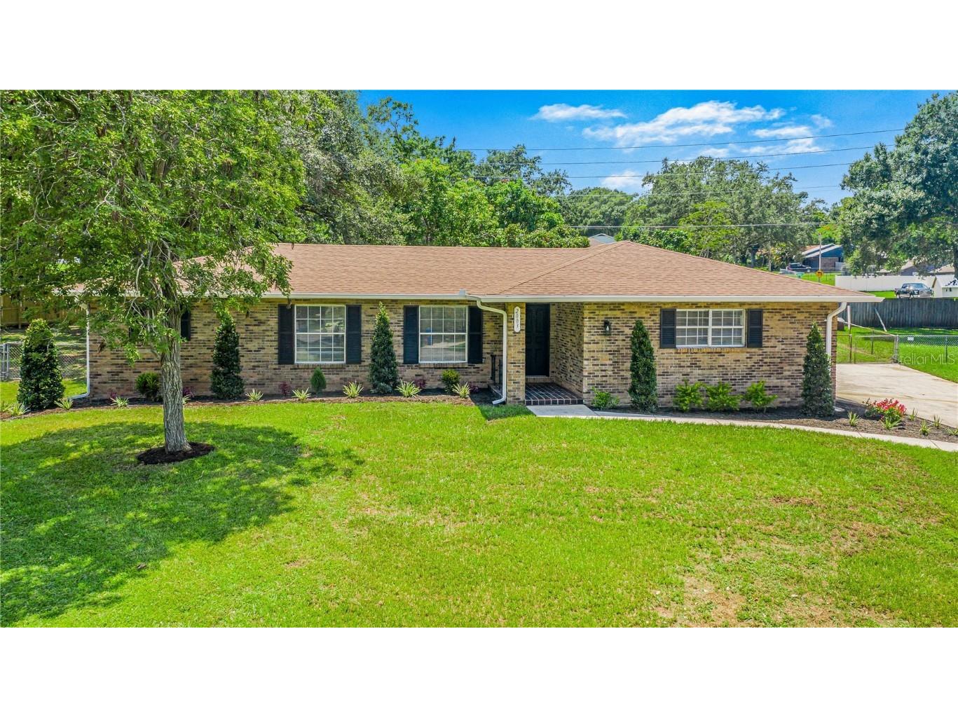 2003 Charnes Court Lakeland FL 33813 L4938016 image1