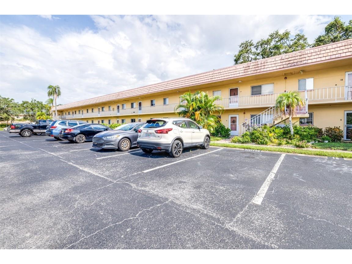 2003 Greenbriar Boulevard #16 Clearwater FL 33763 TB8422484 image37