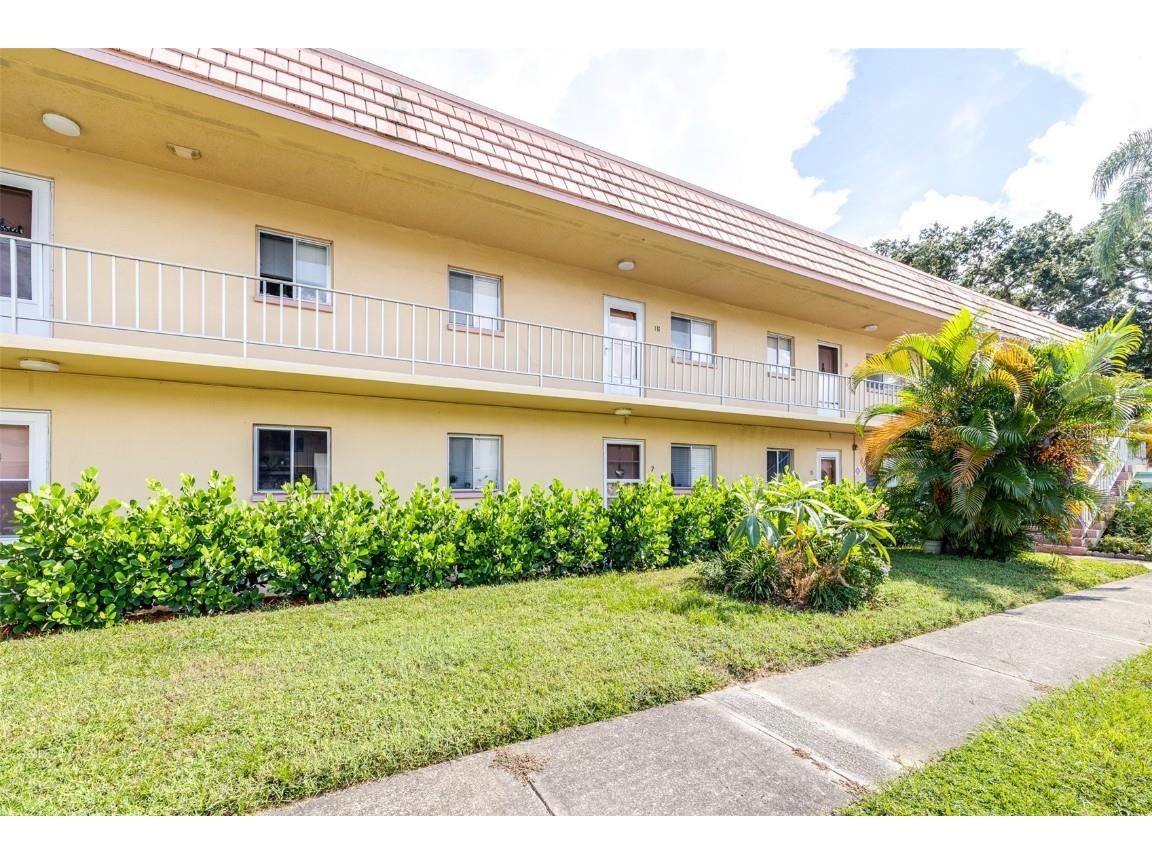 2003 Greenbriar Boulevard #16 Clearwater FL 33763 TB8422484 image39