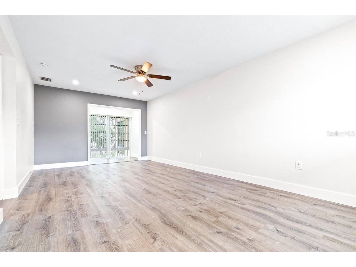 2003 Greenbriar Boulevard #16 Clearwater FL 33763 TB8422484 image4