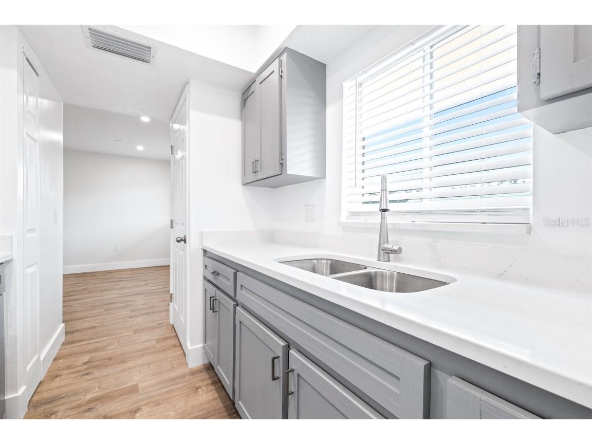 2003 Greenbriar Boulevard #16 Clearwater FL 33763 U8253718 image11