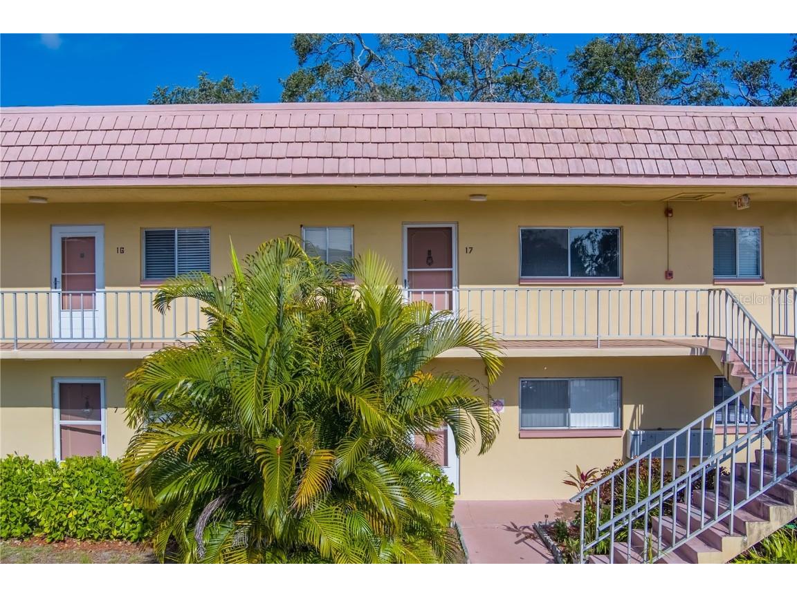 2003 Greenbriar Boulevard #17 Clearwater FL 33763 TB8337424 image1