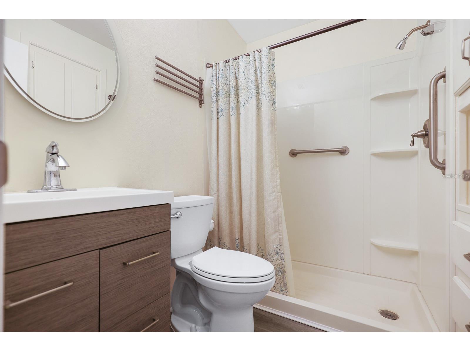 2003 Hadrian Court Sun City Center FL 33573 TB8478841 image16