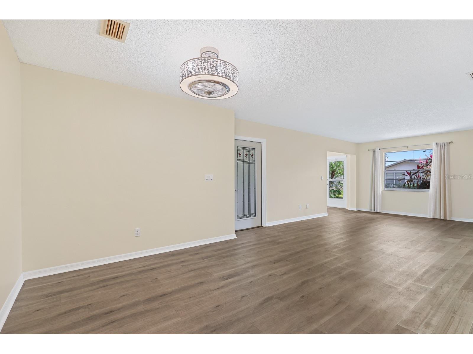 2003 Hadrian Court Sun City Center FL 33573 TB8478841 image3
