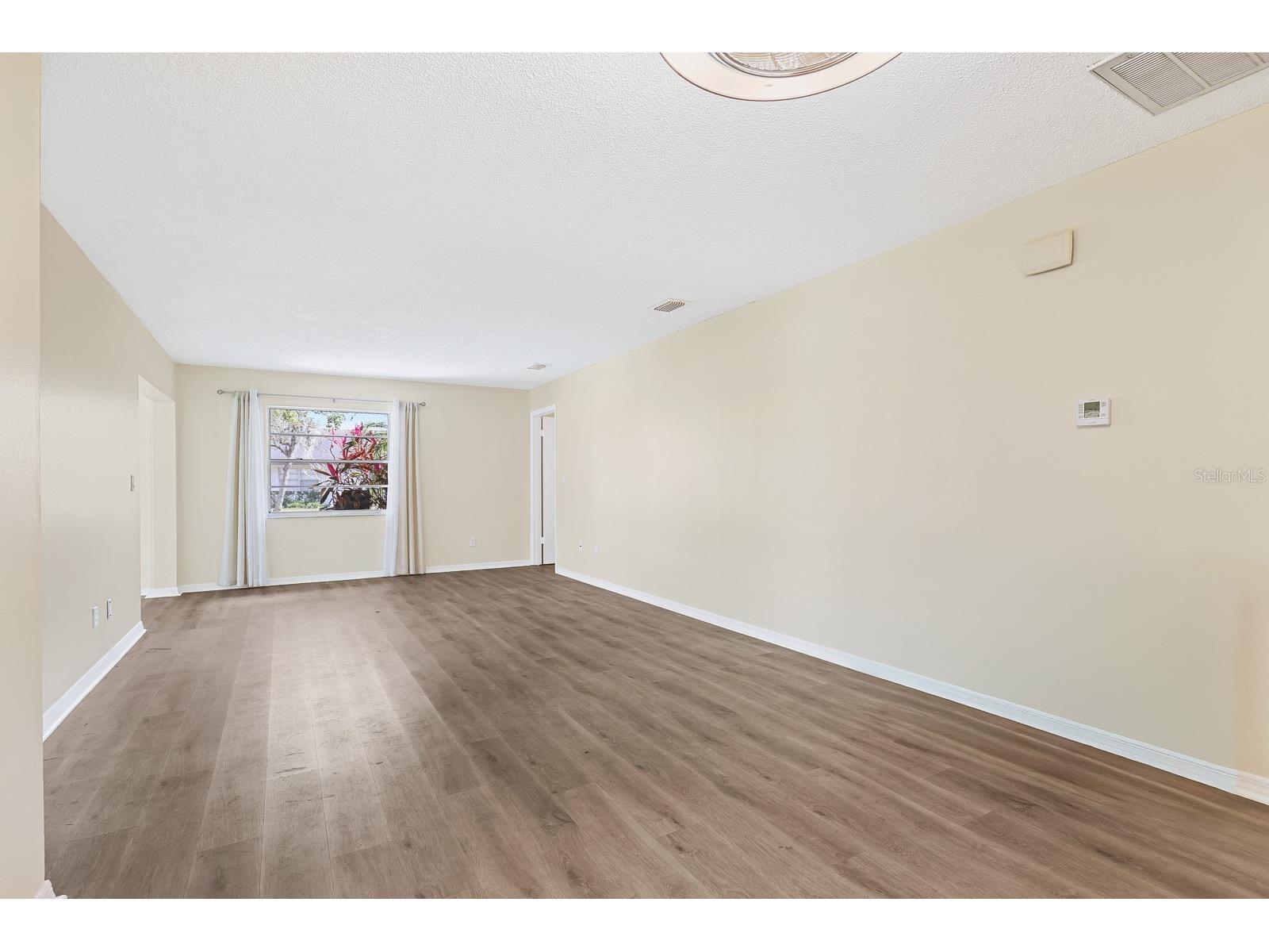 2003 Hadrian Court Sun City Center FL 33573 TB8478841 image4