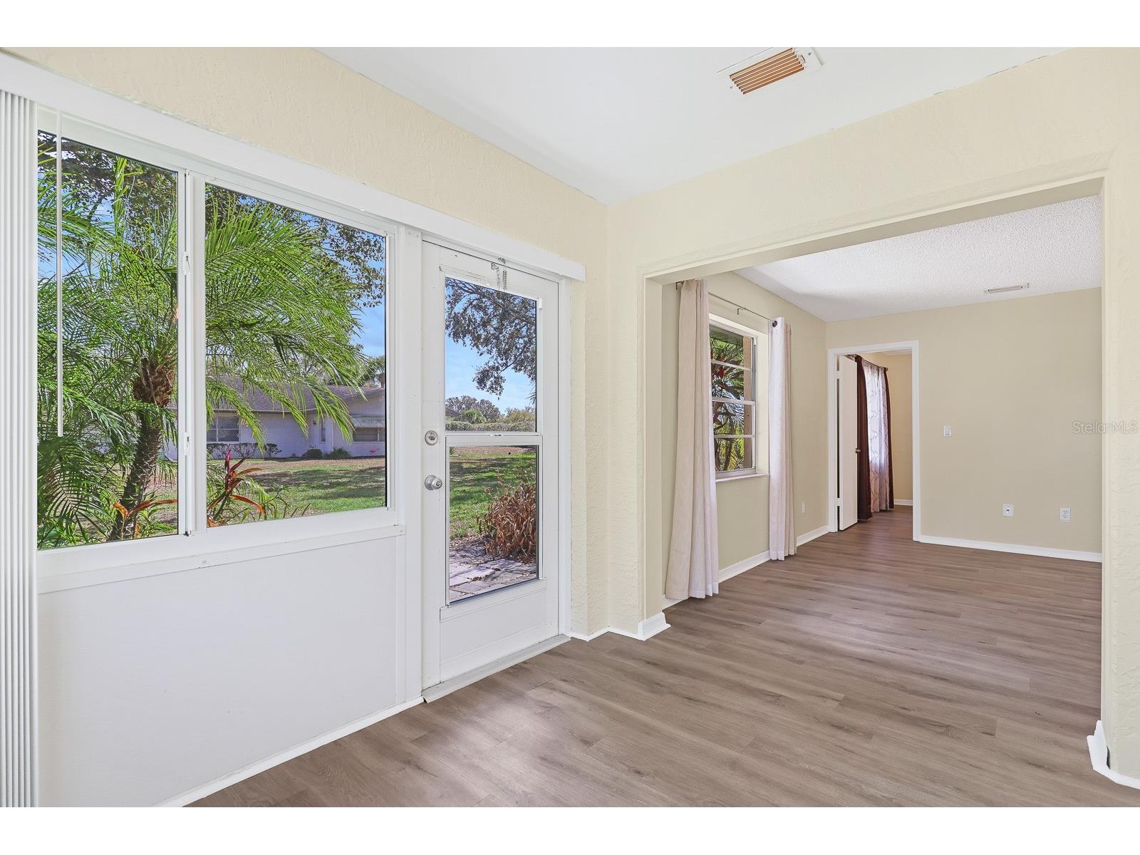2003 Hadrian Court Sun City Center FL 33573 TB8478841 image7