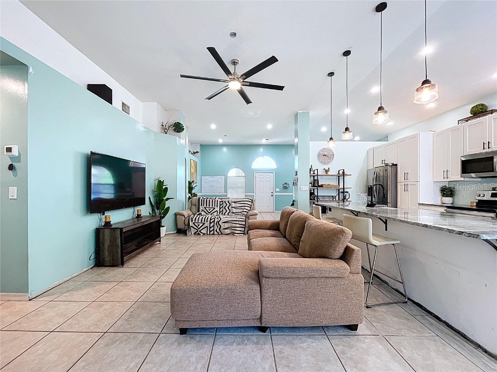 2003 Leichester Street Valrico FL 33594 TB8419165 image16