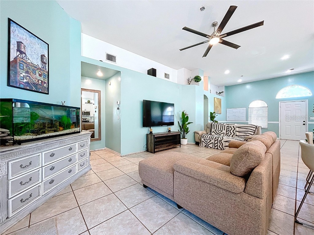 2003 Leichester Street Valrico FL 33594 TB8419165 image17