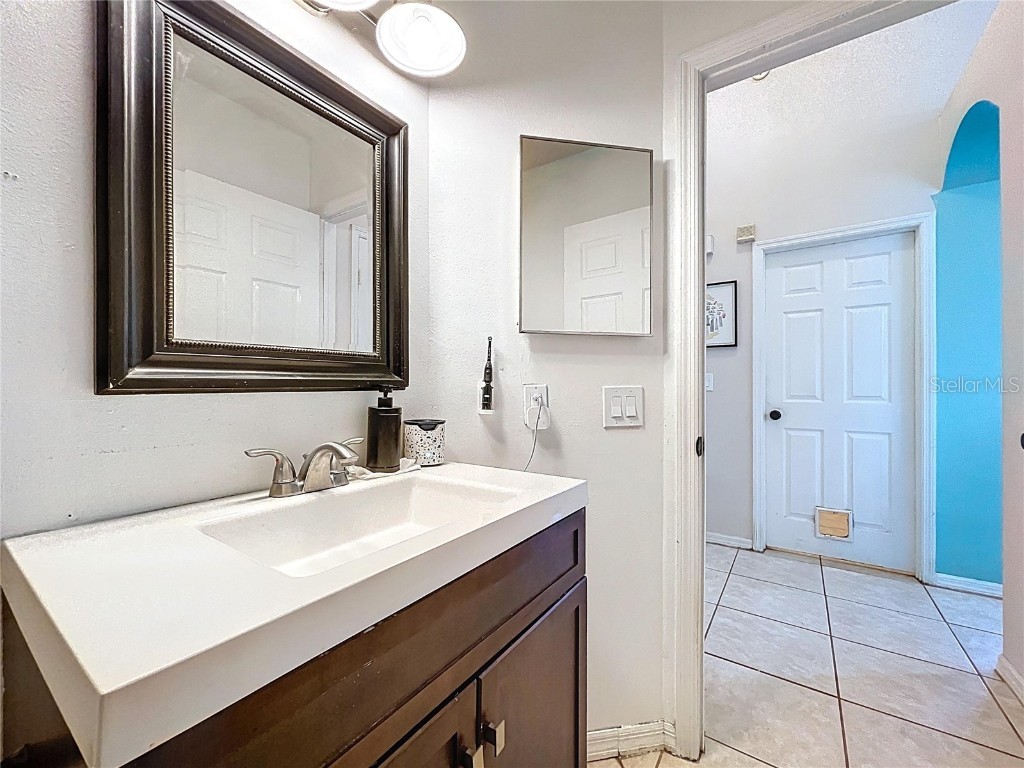 2003 Leichester Street Valrico FL 33594 TB8419165 image31