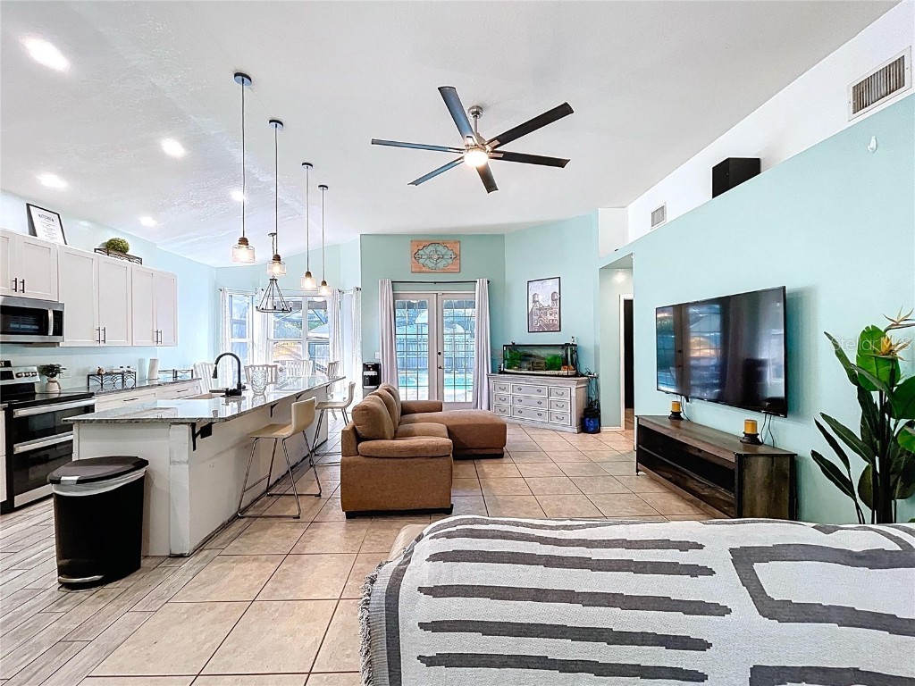 2003 Leichester Street Valrico FL 33594 TB8419165 image4