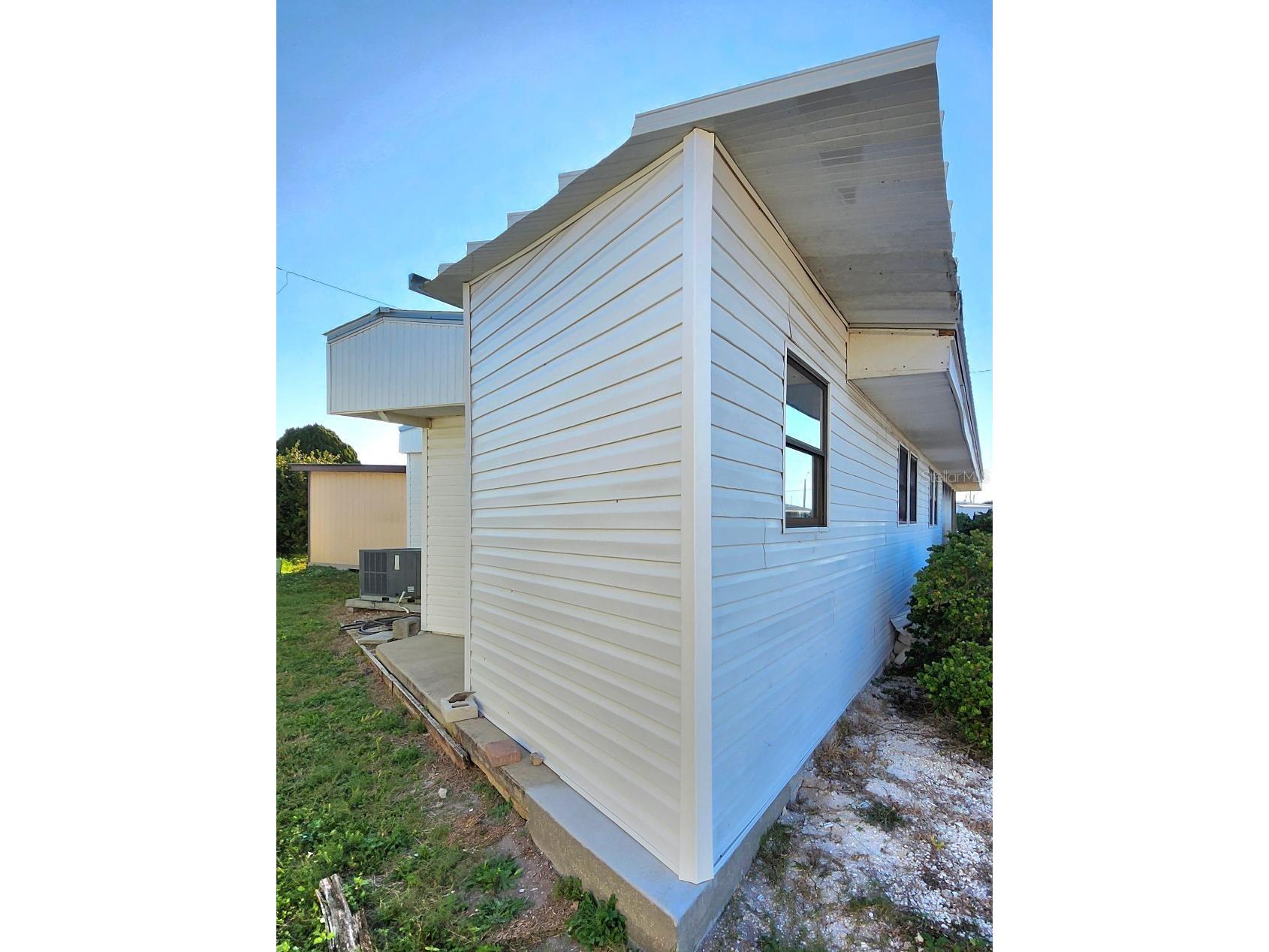 2003 Minnesota Avenue Bradenton FL 34207 - SARASOTA BAY A4679349 image4