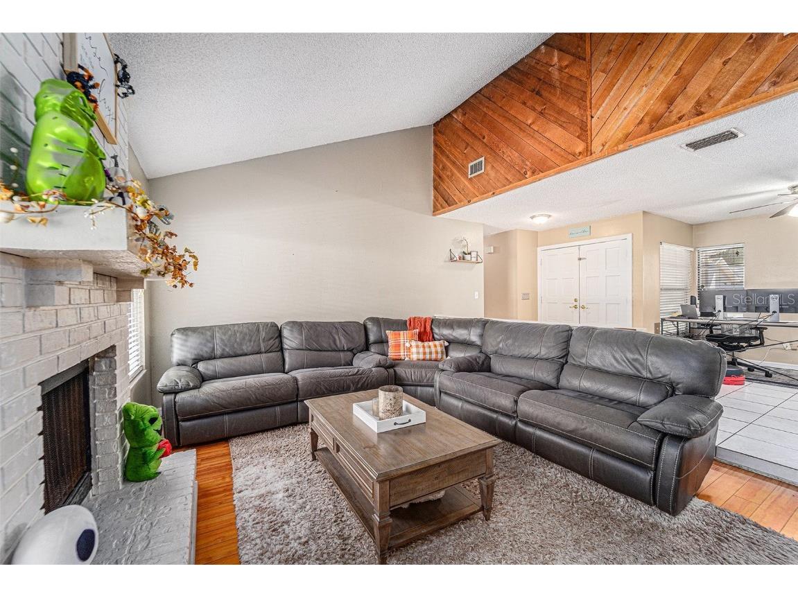 2003 Poplar Court Plant City FL 33563 TB8438938 image9