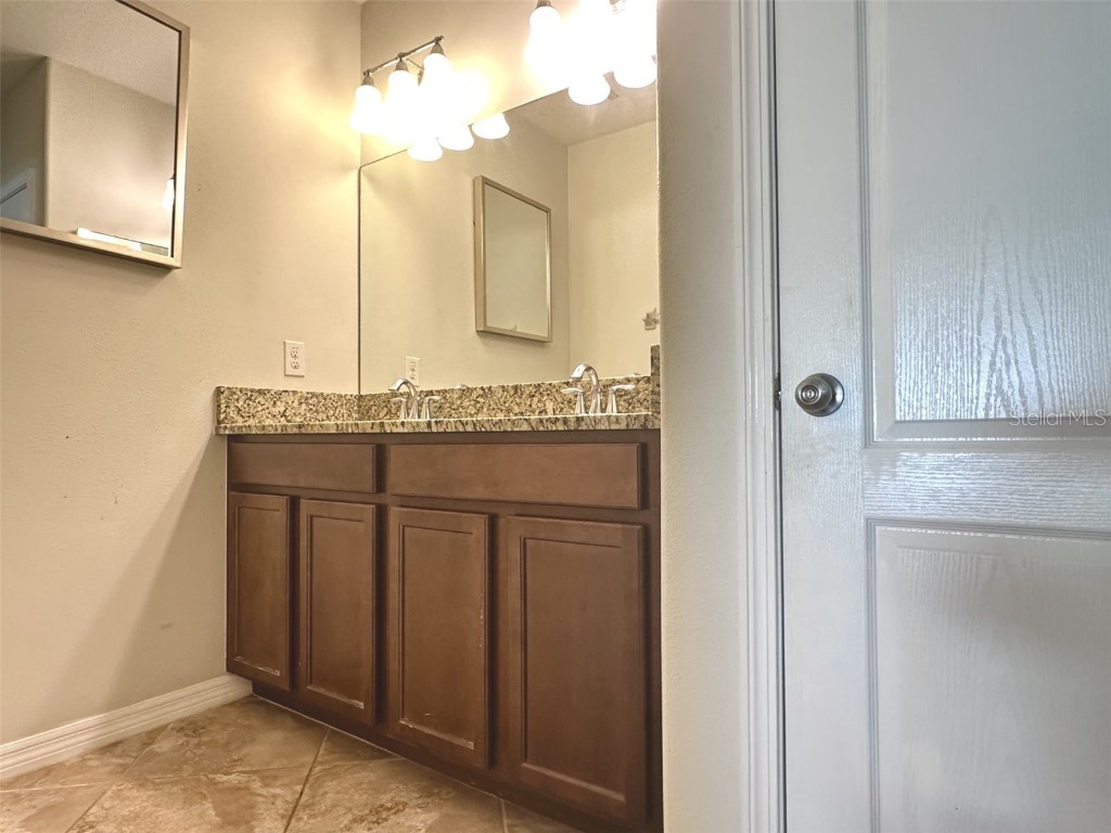 20031 Date Palm Way Tampa FL 33647 TB8448918 image5