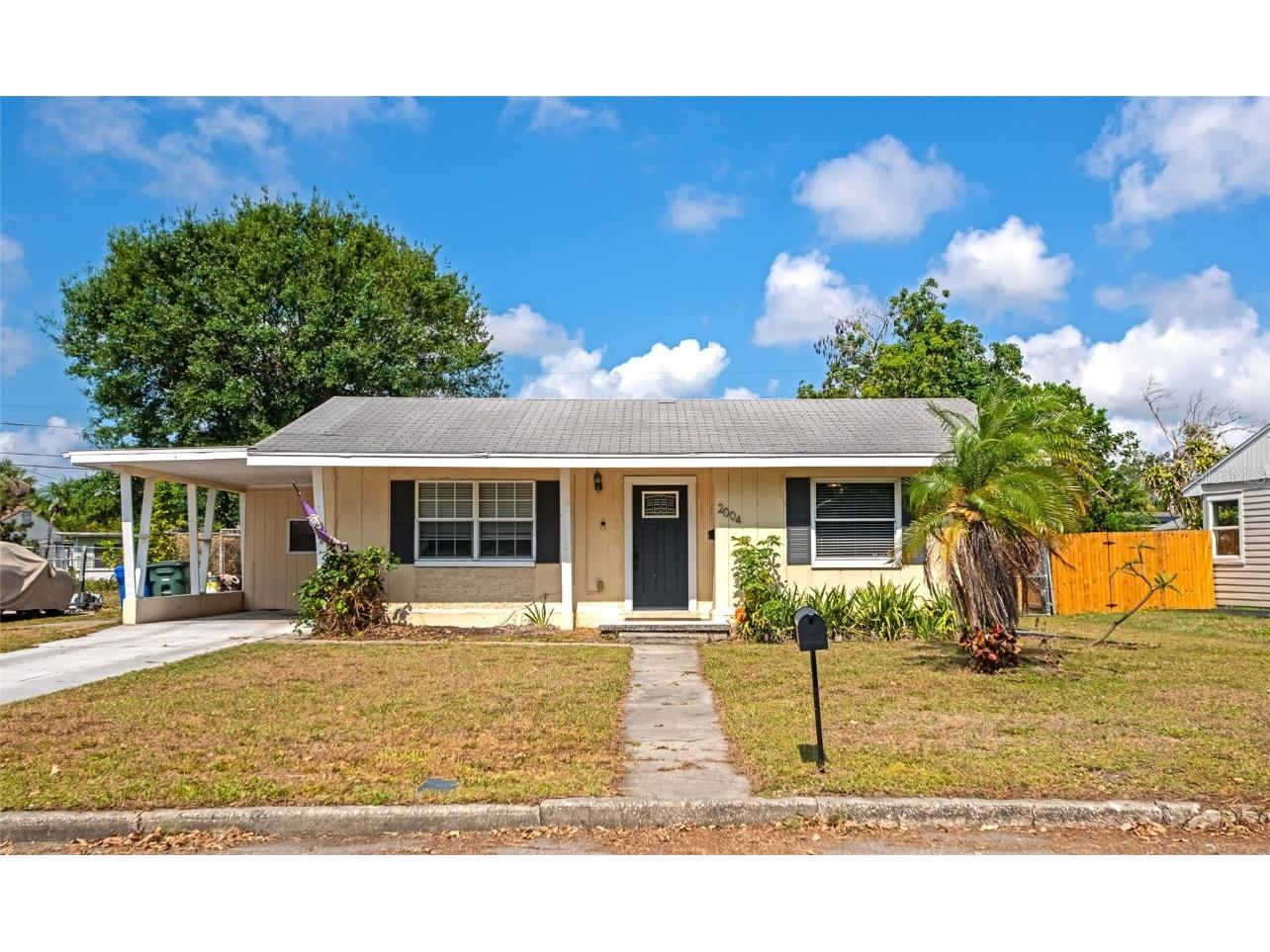 2004 19th Street W Bradenton FL 34205 A4652177 image1