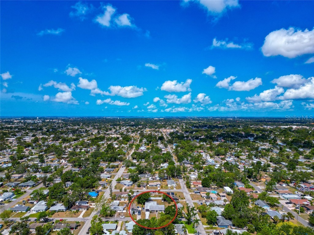 2004 19th Street W Bradenton FL 34205 A4652177 image52