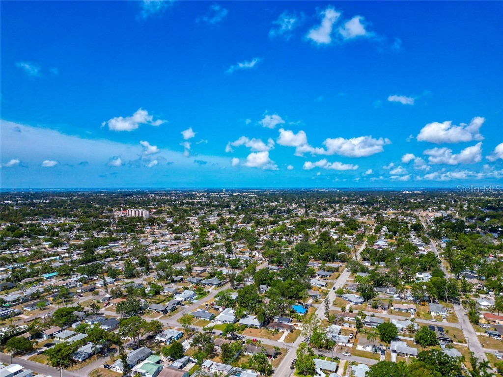 2004 19th Street W Bradenton FL 34205 A4652177 image53