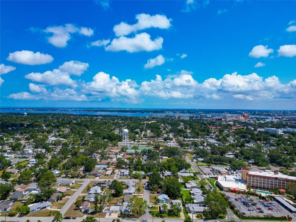 2004 19th Street W Bradenton FL 34205 A4652177 image55