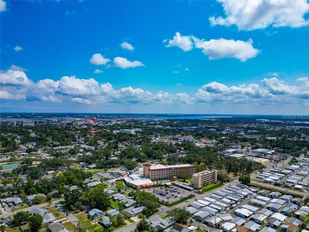 2004 19th Street W Bradenton FL 34205 A4652177 image56