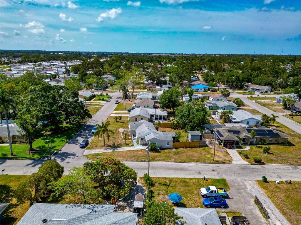 2004 19th Street W Bradenton FL 34205 A4652177 image58